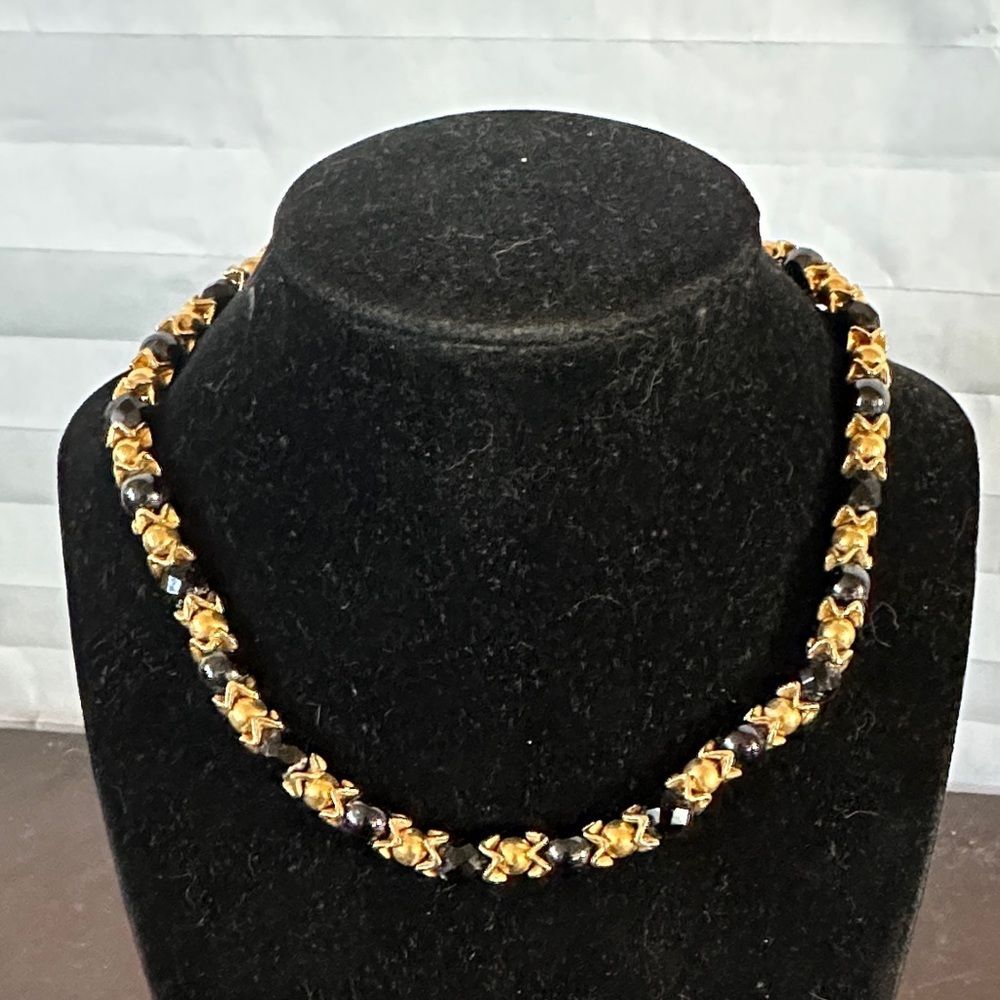Vintage Elegant Gold and Black Beaded Necklace